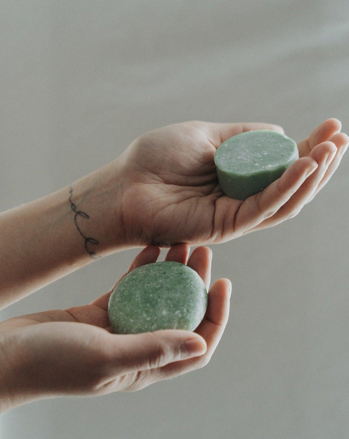conditioner-bar-peppermint-eucalyptus-conditioner-bar-zero-waste-mvmt-774013 - PreLoved & Luxe