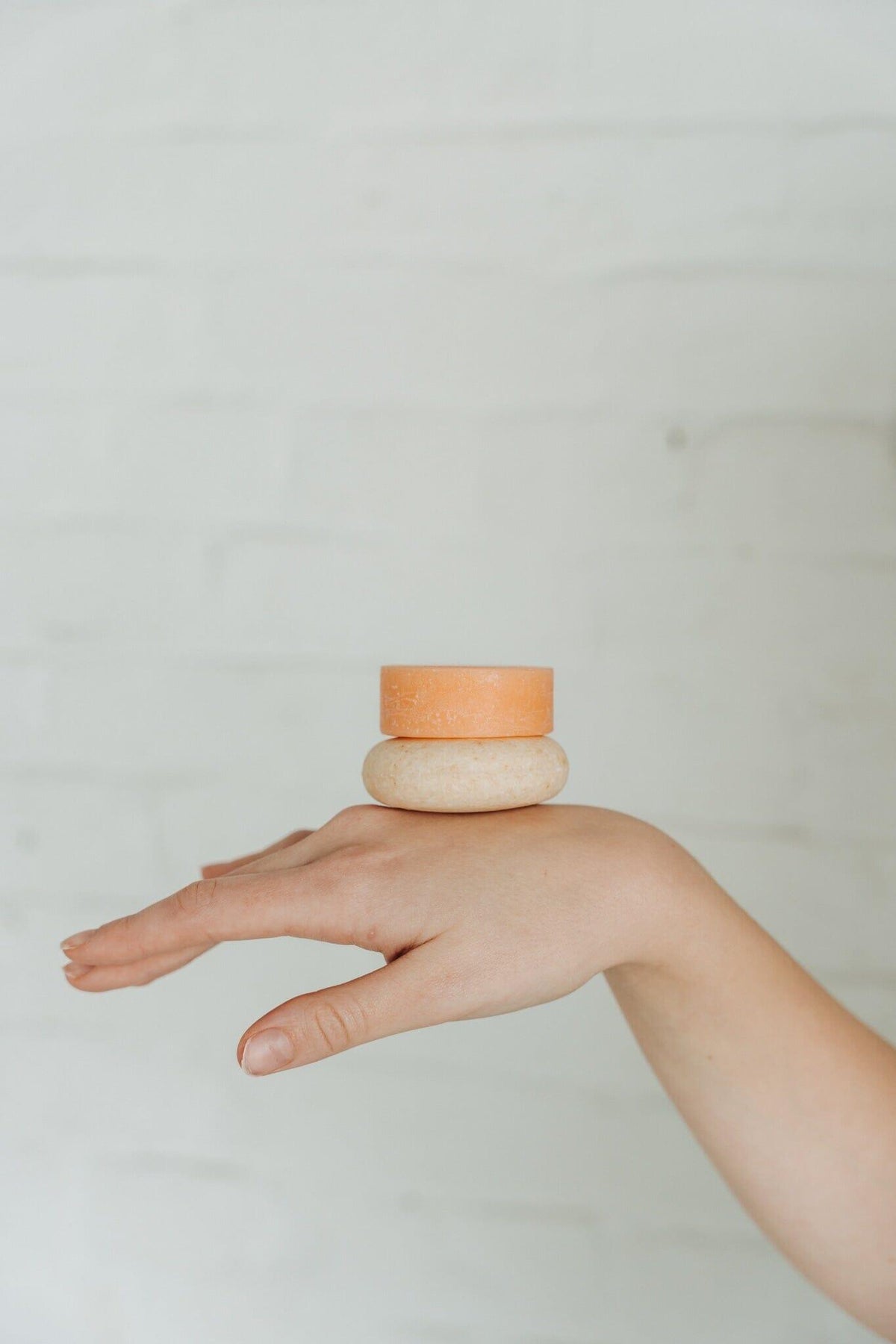 shampoo-bar-sweet-orange-grapefruit-shampoo-bar-zero-waste-mvmt-592589 - PreLoved & Luxe