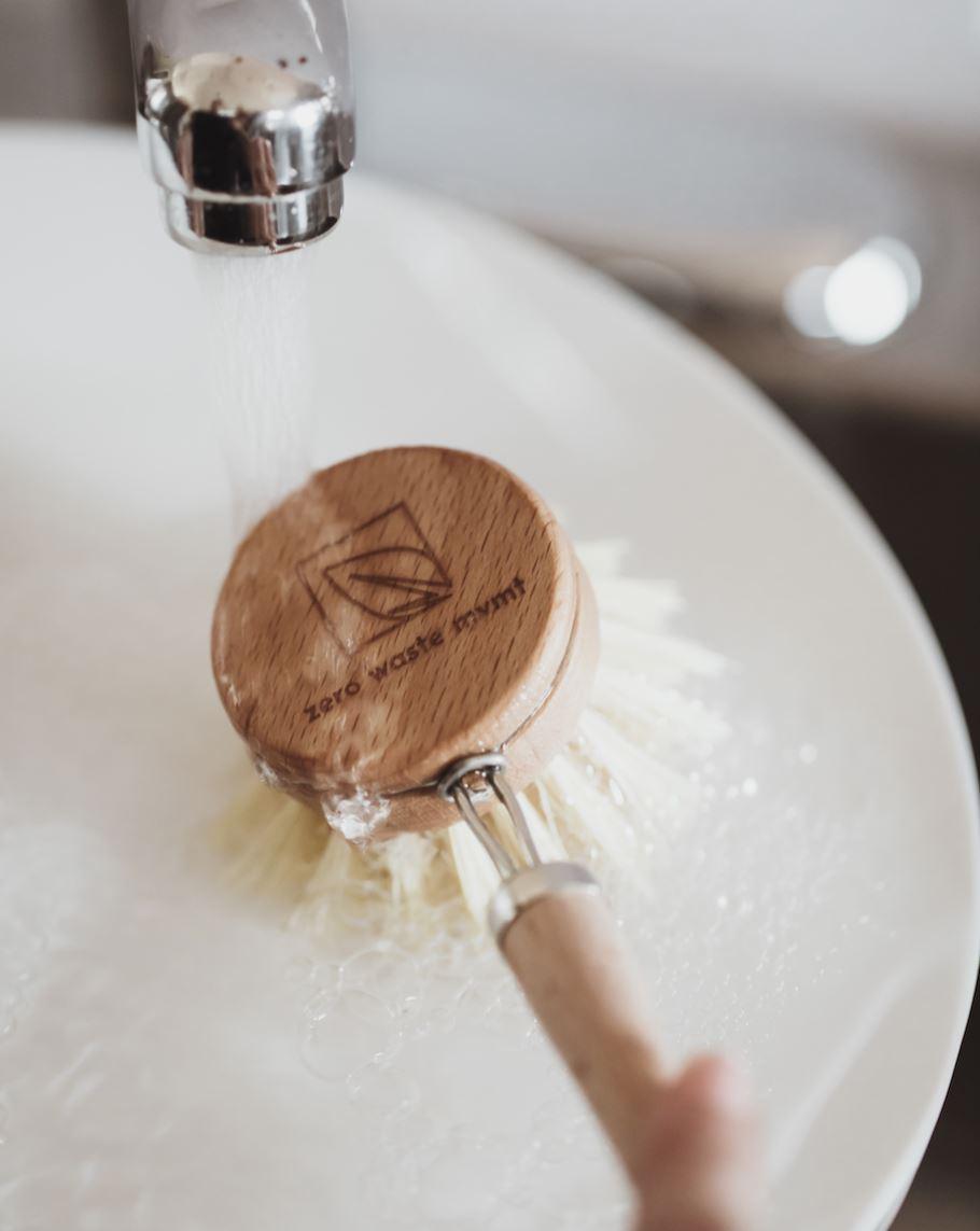 wooden-dish-brush-dish-brush-zero-waste-mvmt-599600 - PreLoved & Luxe