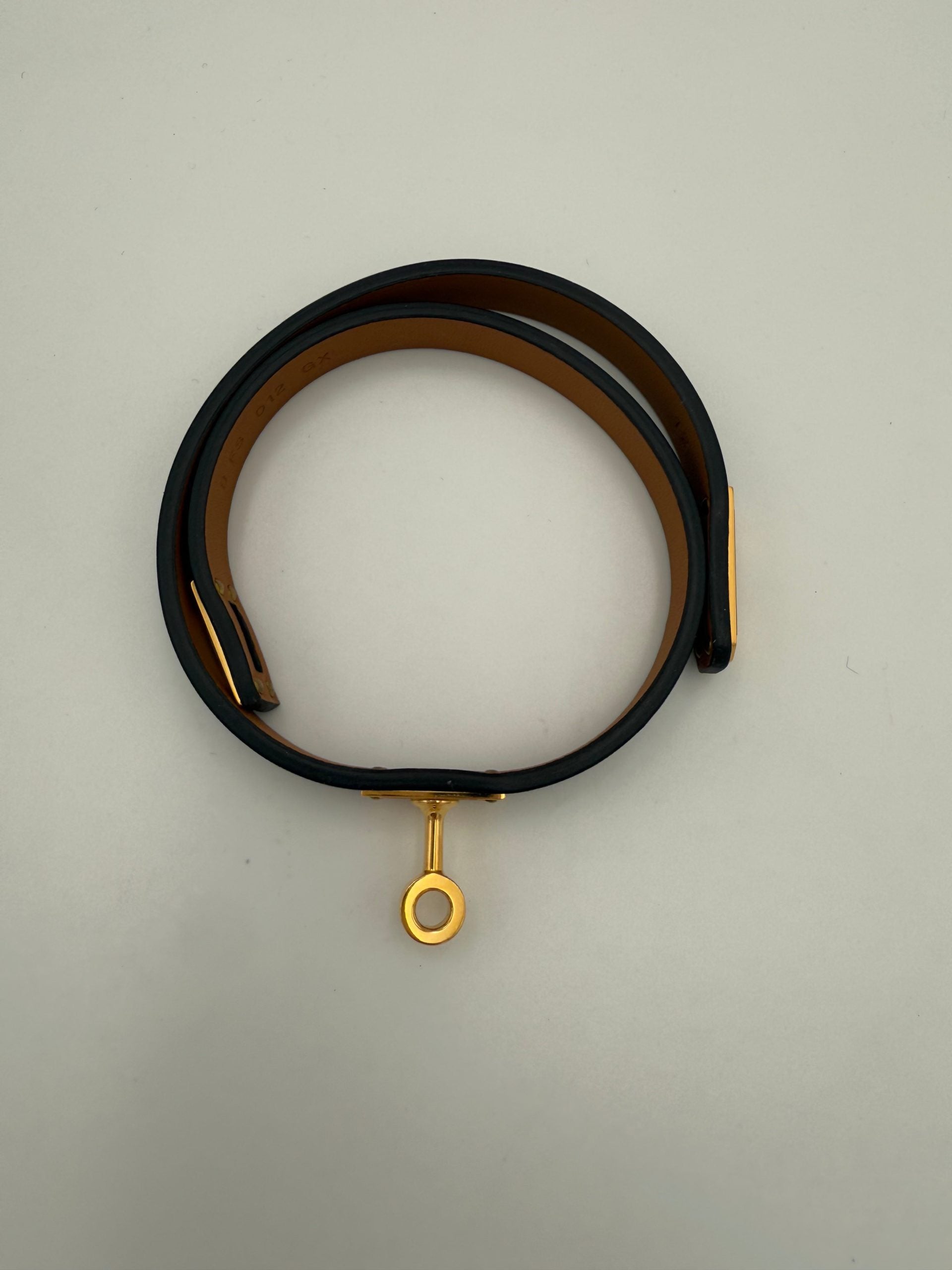 Pre-Owned Hermès HERMÈS KELLY Bracelet White  Women's AB (Very Good — between Lightly Used and Used)