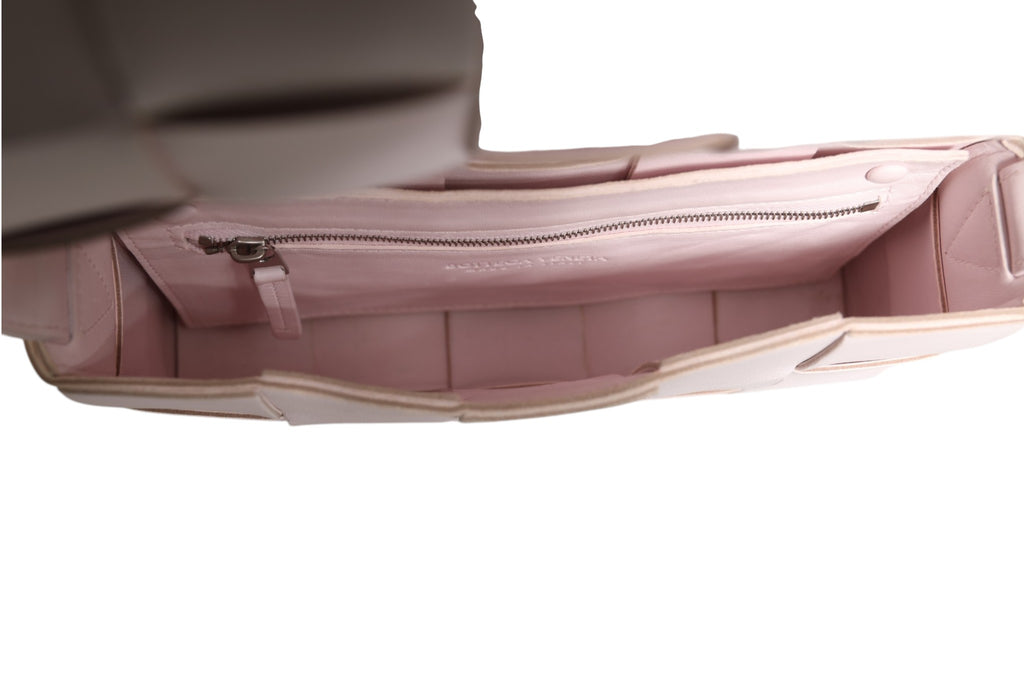 Bottega Veneta 22 Soft Pink Intrecciato Leather Cassette Shoulder Bag