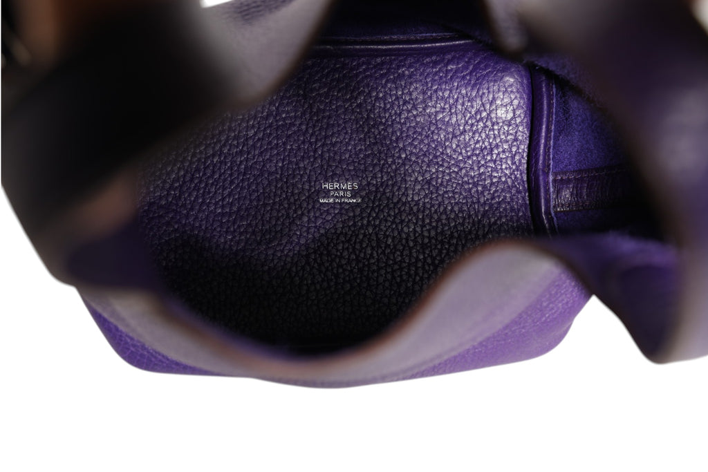 Hermès 18 Violet Clemence Leather Picotin Lock Handbag