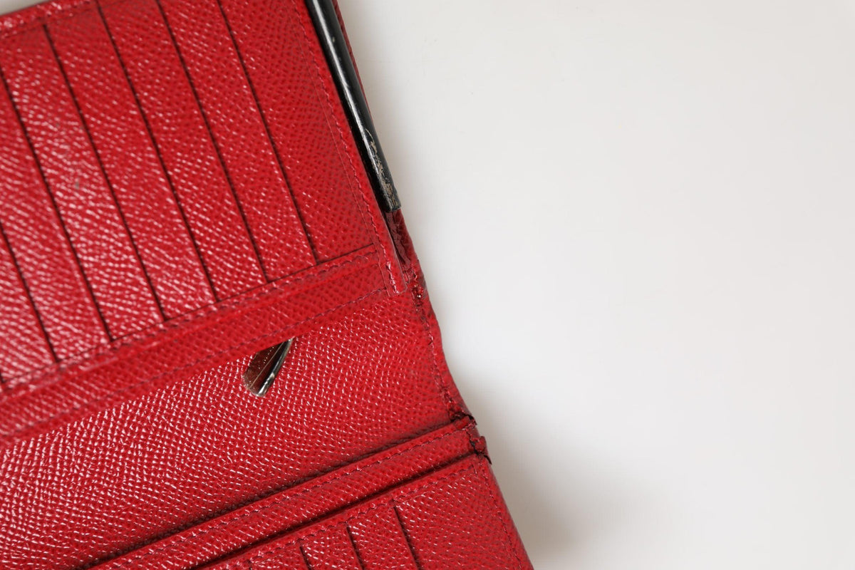 10709003 - PreLoved & Luxe