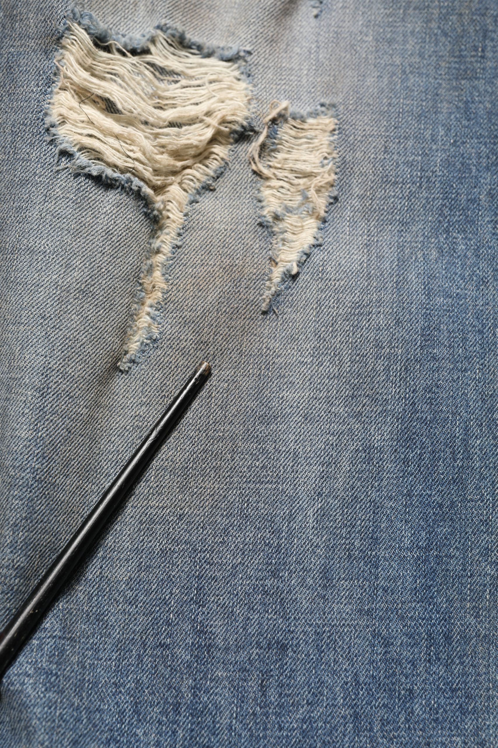 Dolce & Gabbana Blue Cotton Distressed Straight Denim Jeans