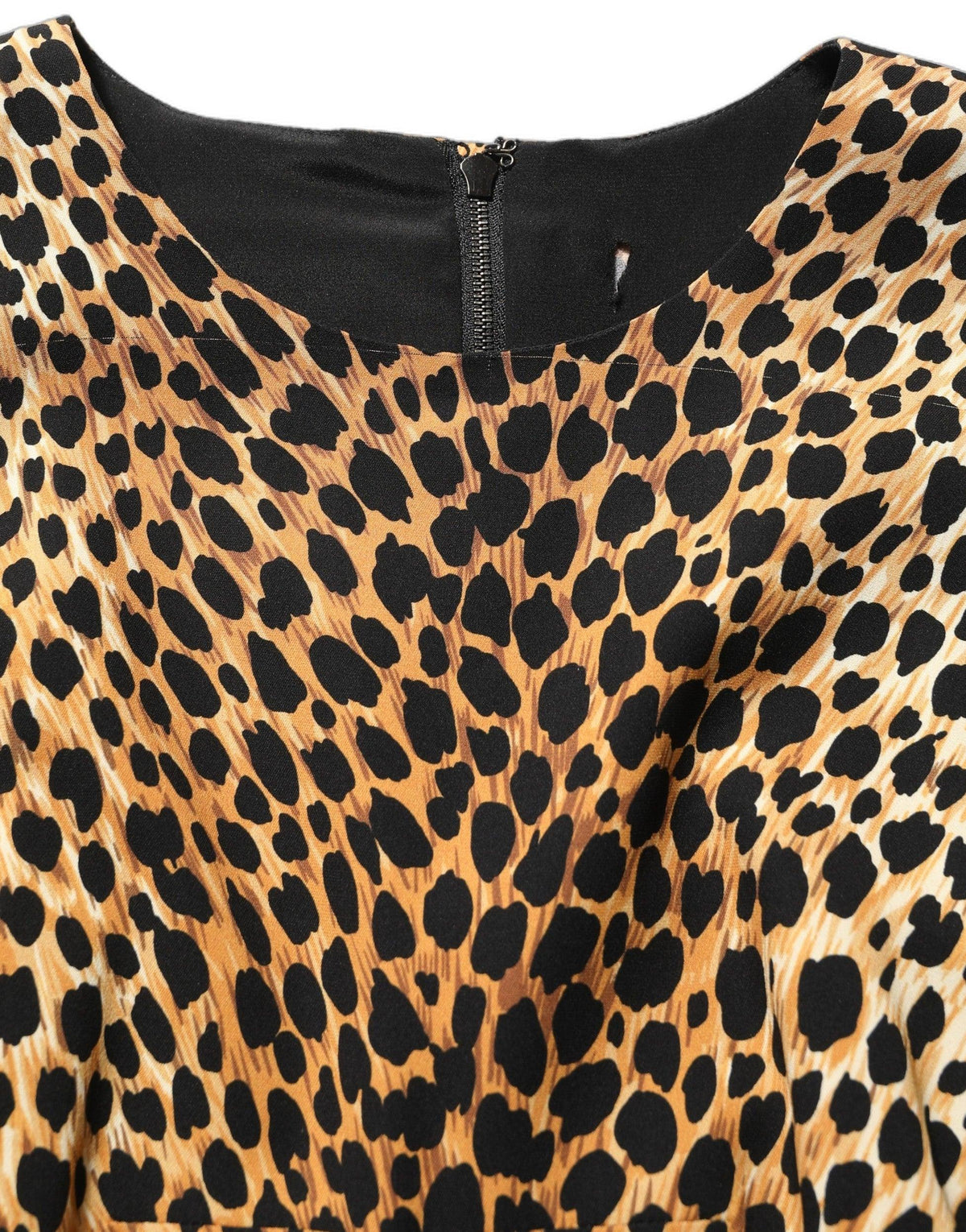 10921127 - PreLoved & Luxe