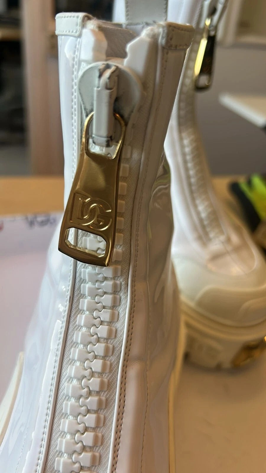 Pre-Owned Dolce & Gabbana White Leather Rubber Logo Ankle Boots Shoes