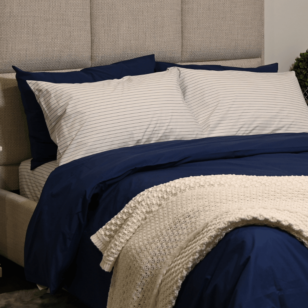 Navy_Stripe_Bed_b2f5b20e-2de0-4dcc-8020-3aa13a10581c - PreLoved & Luxe