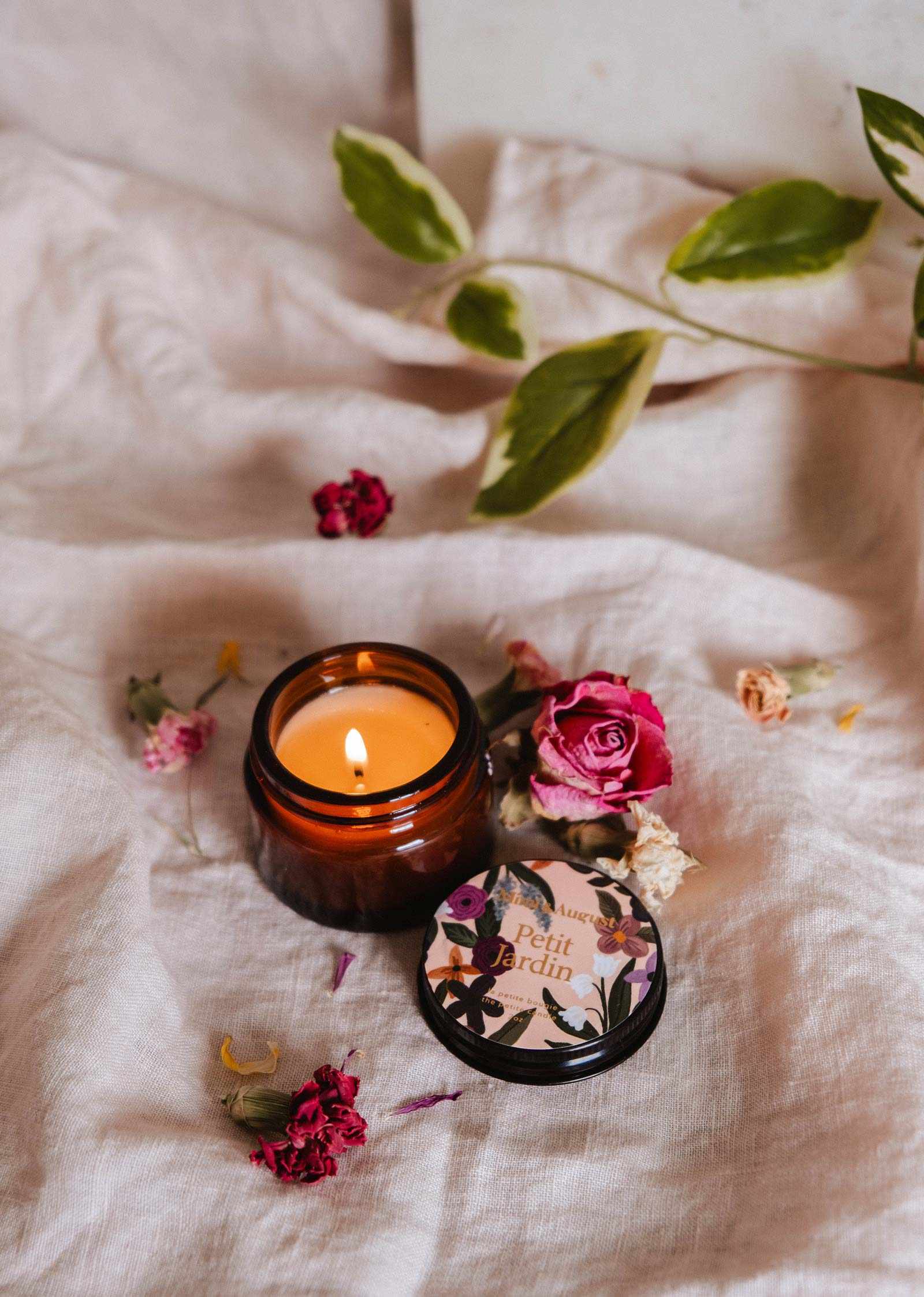 Petit Jardin – 2 oz Soy Candle